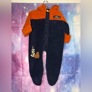 Cherokee baby fleece bunting 🛍